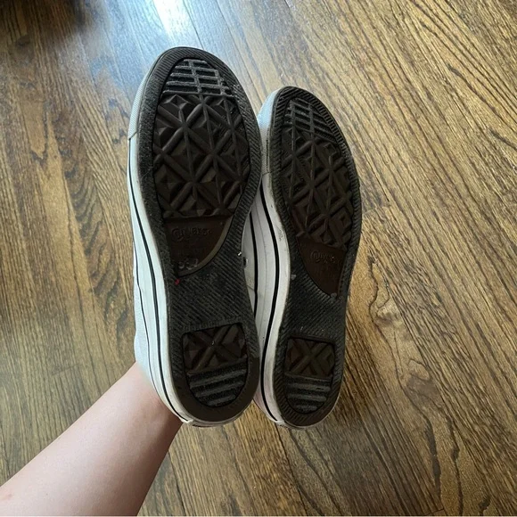 Converse White Low-Top Canvas Sneakers for women size 8 - Picture 7 of 9